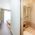 Atlantis فندق