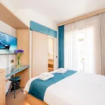 Atlantis فندق Marsalforn